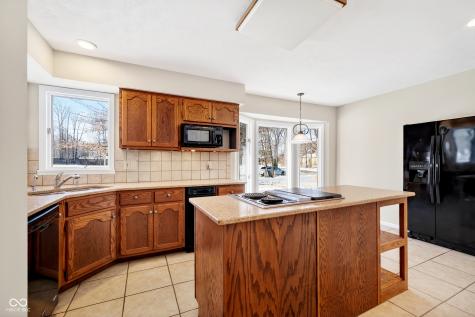 9970 Oakleaf Way Mccordsville IN 46055