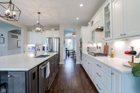 12059 Chapelwood Drive Fishers IN 46037