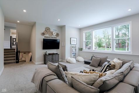 12059 Chapelwood Drive Fishers IN 46037