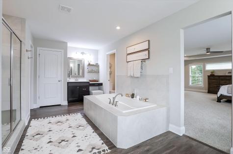 12059 Chapelwood Drive Fishers IN 46037