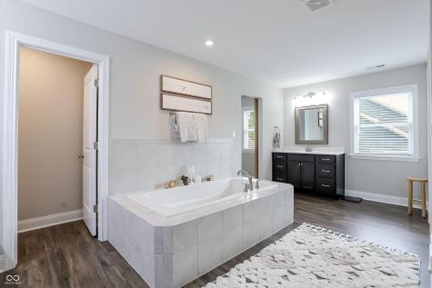 12059 Chapelwood Drive Fishers IN 46037