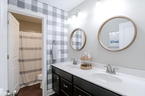 12059 Chapelwood Drive Fishers IN 46037