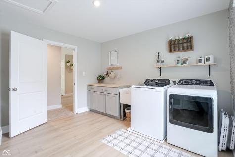 12059 Chapelwood Drive Fishers IN 46037