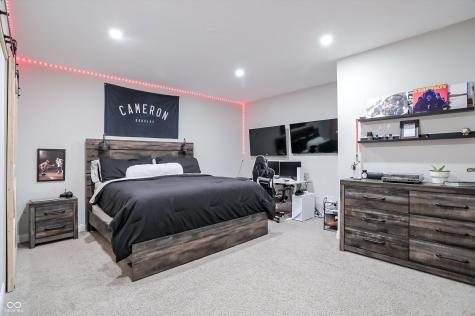 12059 Chapelwood Drive Fishers IN 46037