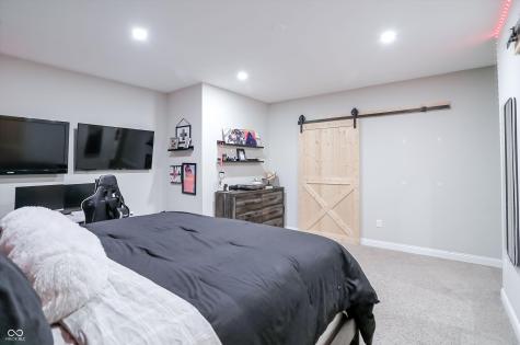 12059 Chapelwood Drive Fishers IN 46037