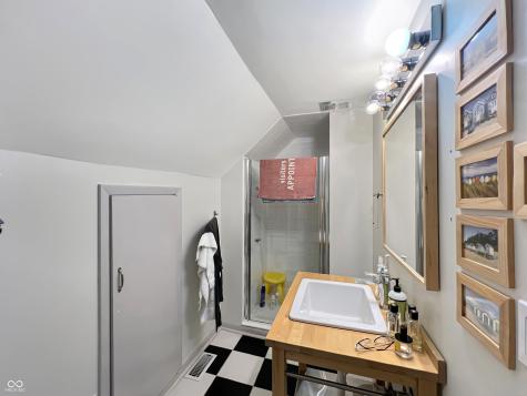 2020 Lafayette Avenue Columbus IN 47201