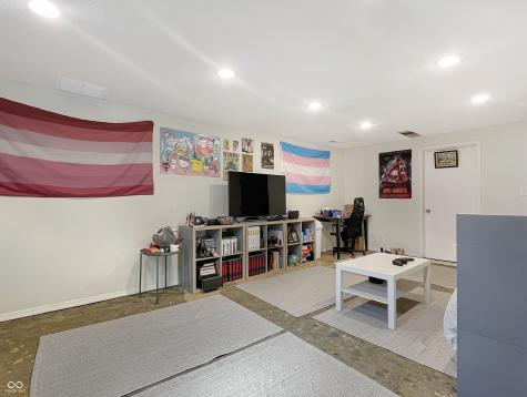2020 Lafayette Avenue Columbus IN 47201