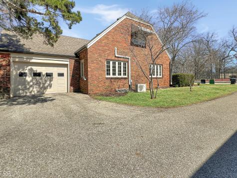 2020 Lafayette Avenue Columbus IN 47201