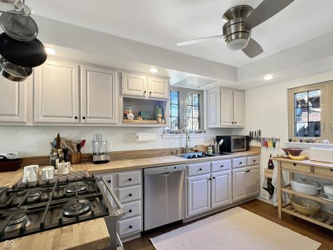 2020 Lafayette Avenue Columbus IN 47201