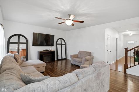 556 Dietz Drive Greenwood IN 46143