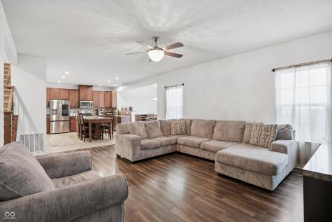 556 Dietz Drive Greenwood IN 46143