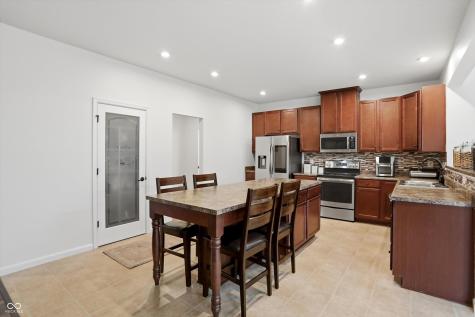 556 Dietz Drive Greenwood IN 46143