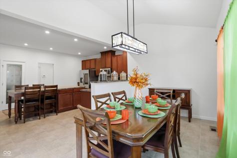 556 Dietz Drive Greenwood IN 46143