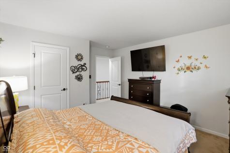 556 Dietz Drive Greenwood IN 46143