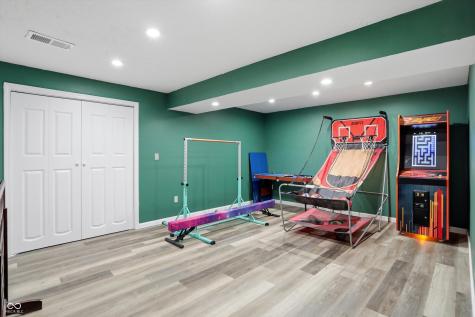 556 Dietz Drive Greenwood IN 46143