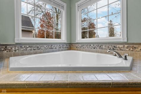 3901 Terrace Woods Drive Columbus IN 47201