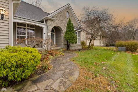 3901 Terrace Woods Drive Columbus IN 47201