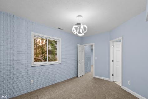 3901 Terrace Woods Drive Columbus IN 47201