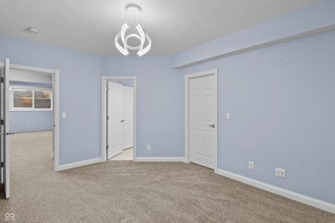 3901 Terrace Woods Drive Columbus IN 47201