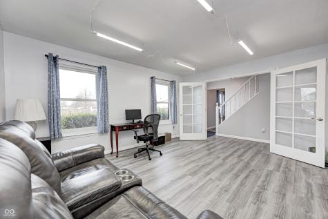 555 Hyannis Drive Avon IN 46123