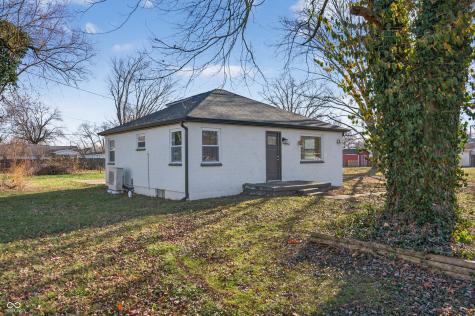 5065 Adkins Street Columbus IN 47201