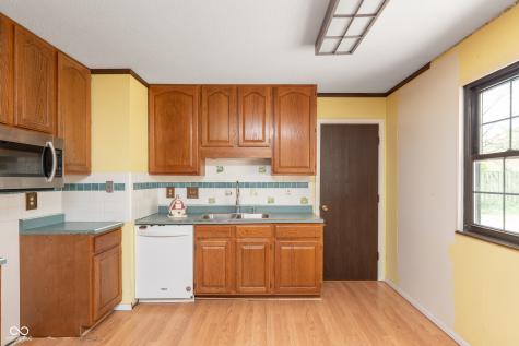 5531 Dollar Hide North Drive Indianapolis IN 46221