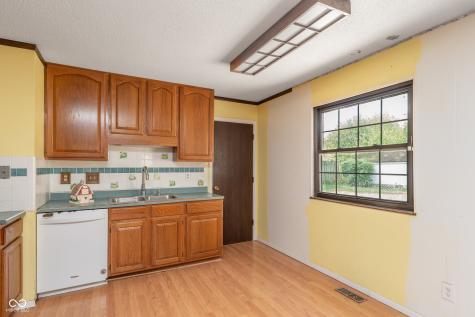 5531 Dollar Hide North Drive Indianapolis IN 46221