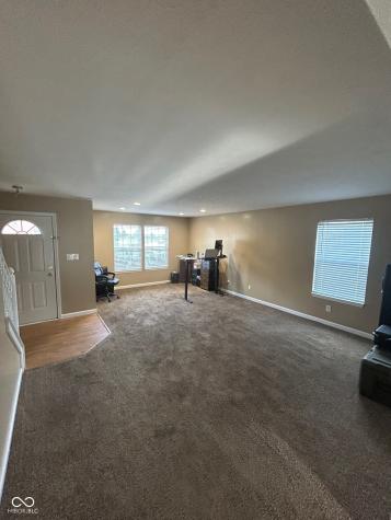 5502 Breaburn Road Bargersville IN 46106