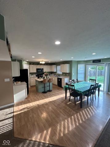 5502 Breaburn Road Bargersville IN 46106