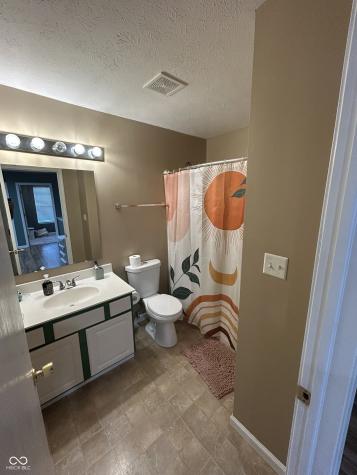 5502 Breaburn Road Bargersville IN 46106