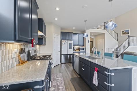 9962 Mosaic Blue Way Indianapolis IN 46239