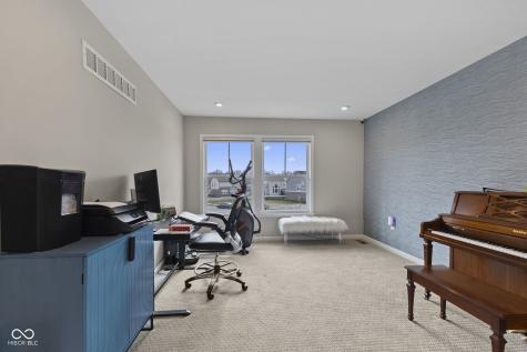 9962 Mosaic Blue Way Indianapolis IN 46239