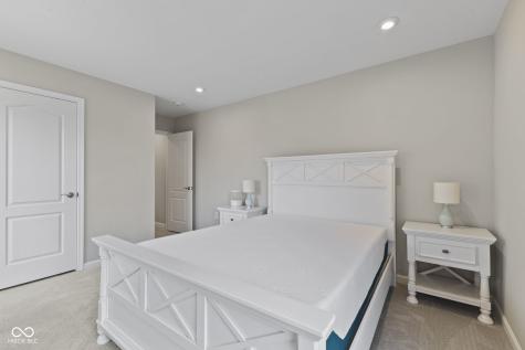 9962 Mosaic Blue Way Indianapolis IN 46239