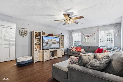 1916 Abbey Lane Danville IN 46122