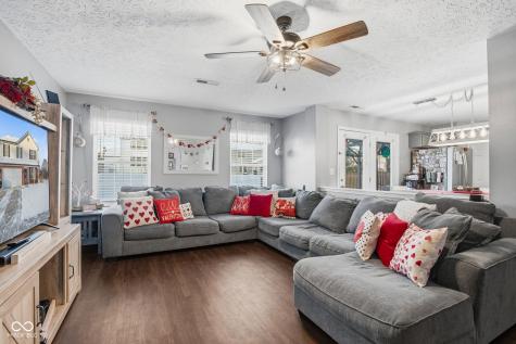 1916 Abbey Lane Danville IN 46122