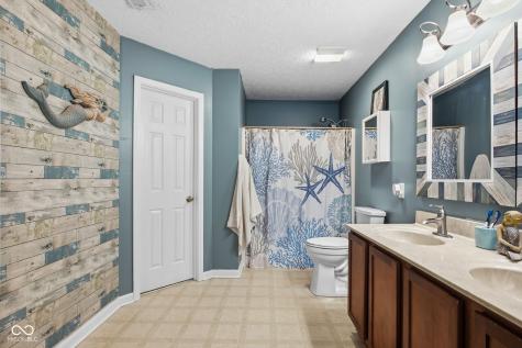 1916 Abbey Lane Danville IN 46122