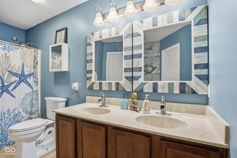 1916 Abbey Lane Danville IN 46122