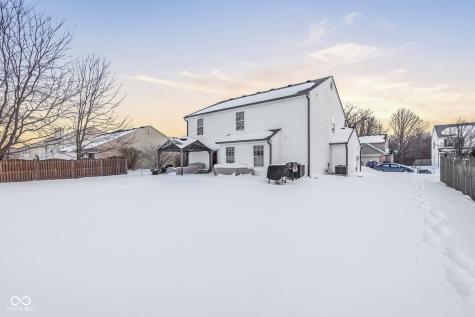 1916 Abbey Lane Danville IN 46122