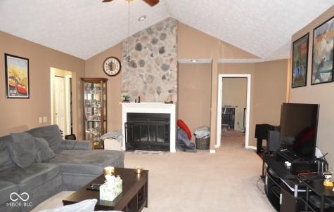 7533 Copperfield Way Indianapolis IN 46256