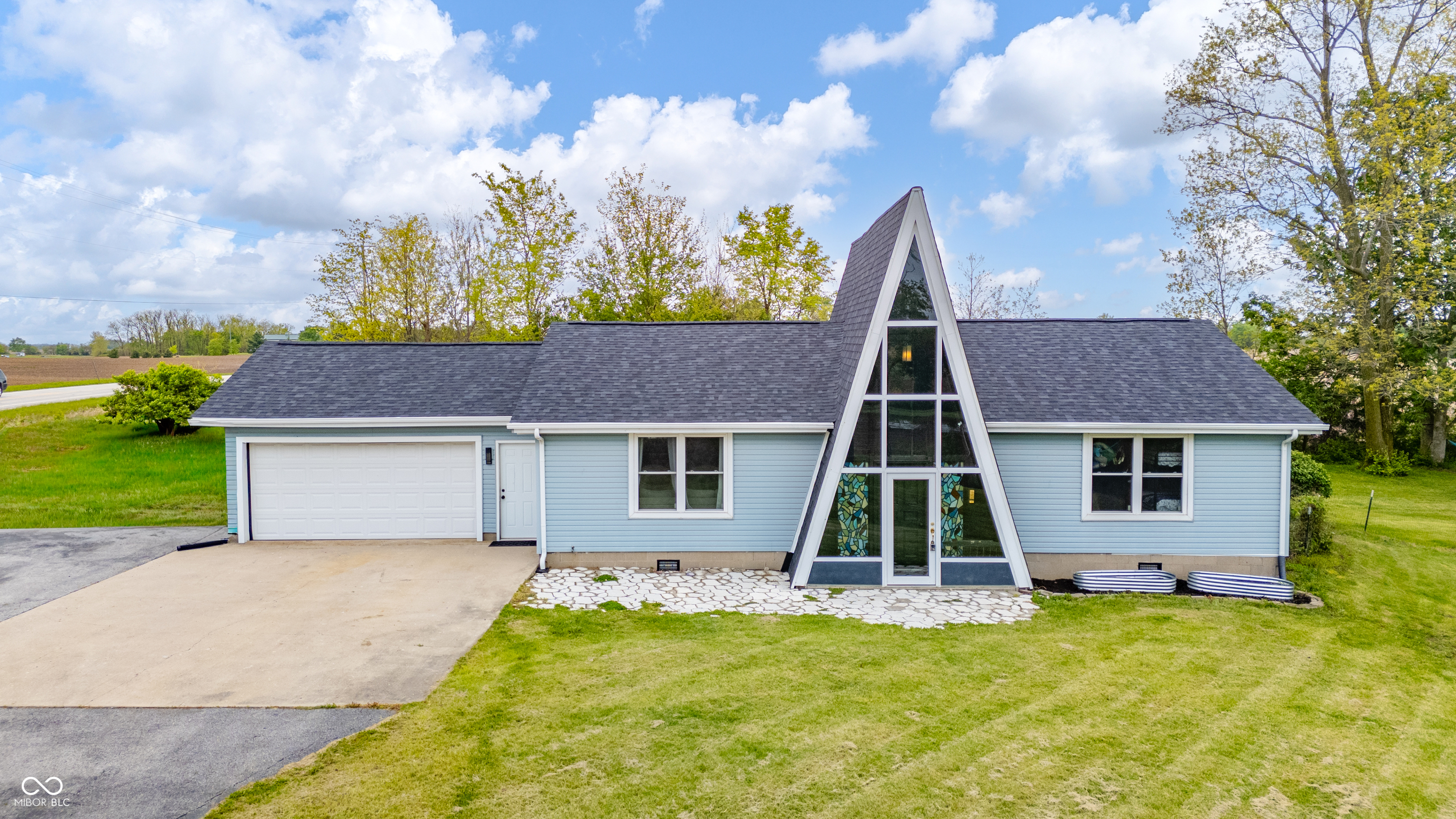 14982 N State Road 9 Summitville IN 46070