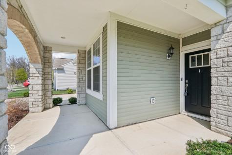 4867 Saddle Back Way Whitestown IN 46075