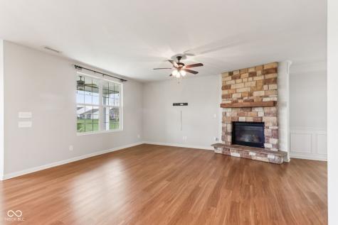 4867 Saddle Back Way Whitestown IN 46075