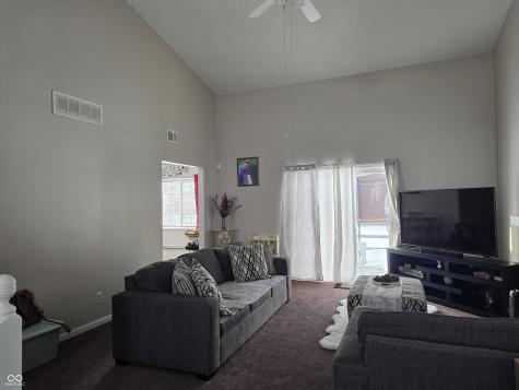 8512 Green Valley Drive Indianapolis IN 46217