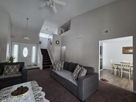 8512 Green Valley Drive Indianapolis IN 46217
