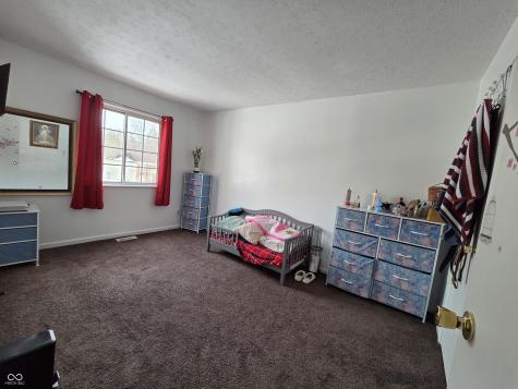 8512 Green Valley Drive Indianapolis IN 46217