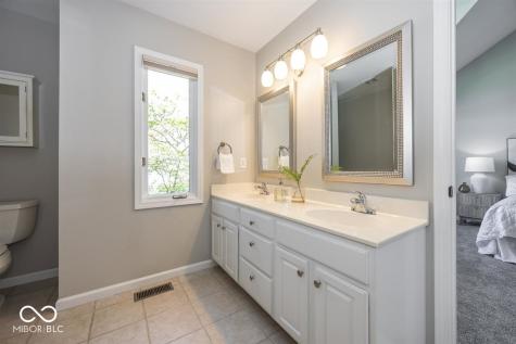 9031 Anchor Mark Drive Indianapolis IN 46236