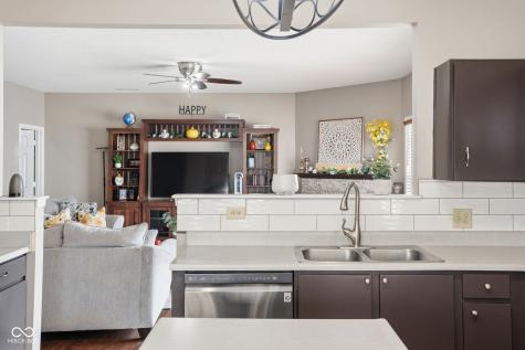 10627 Wiley Lane Indianapolis IN 46231