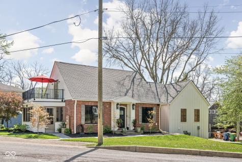 775 W Hawthorne Street Zionsville IN 46077