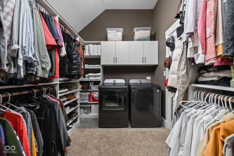 775 W Hawthorne Street Zionsville IN 46077