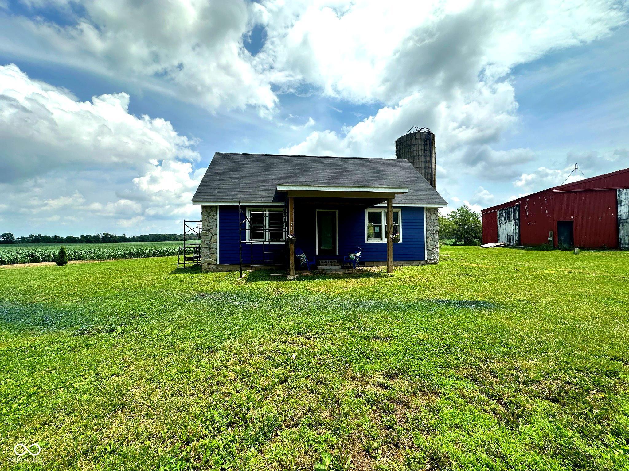 1842 S 850 E Crawfordsville IN 47933